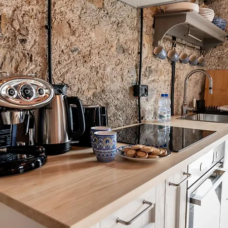 Ferienhaus Panoramic Stone Retreat - By Lovecomo *